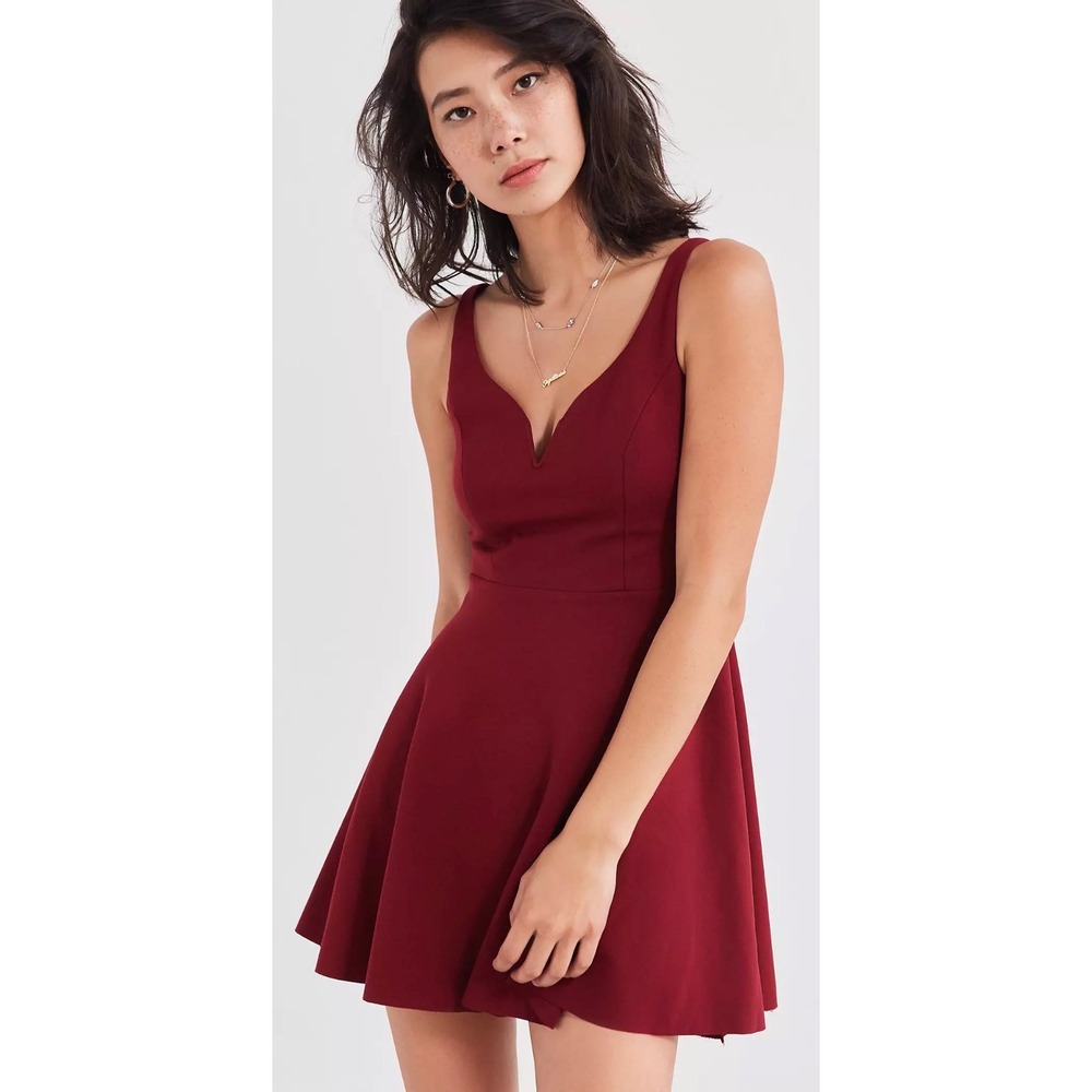Kimchi‎ Blue Urban Outfitters Wine Burgundy Heart Zip Skater Dress Size S